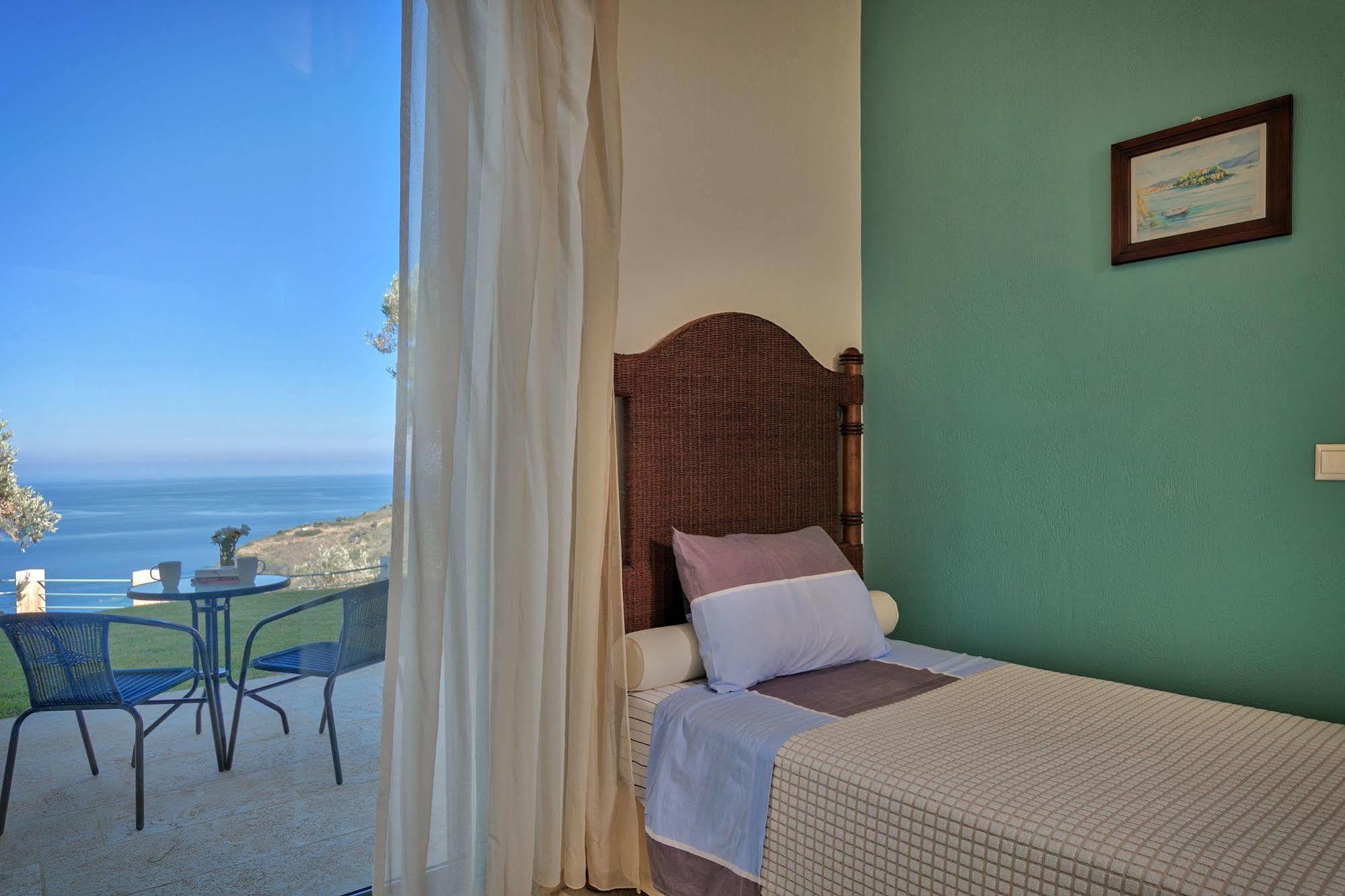 Olivia'S Villas Of Luxury Kalivia  Exterior photo